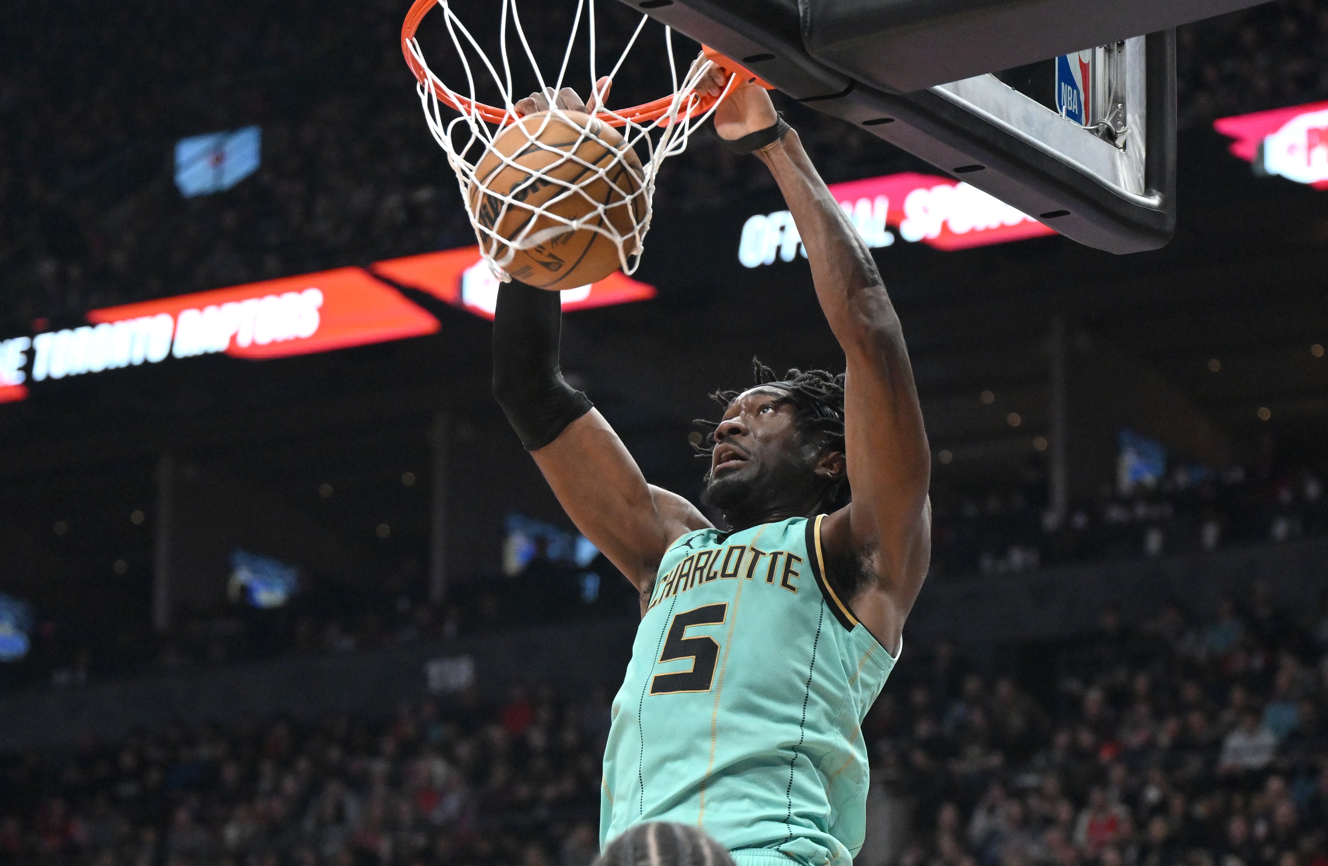 kaiyun-马威末节没上！奥特：末节初段打出了提速强攻的节奏 效果不错